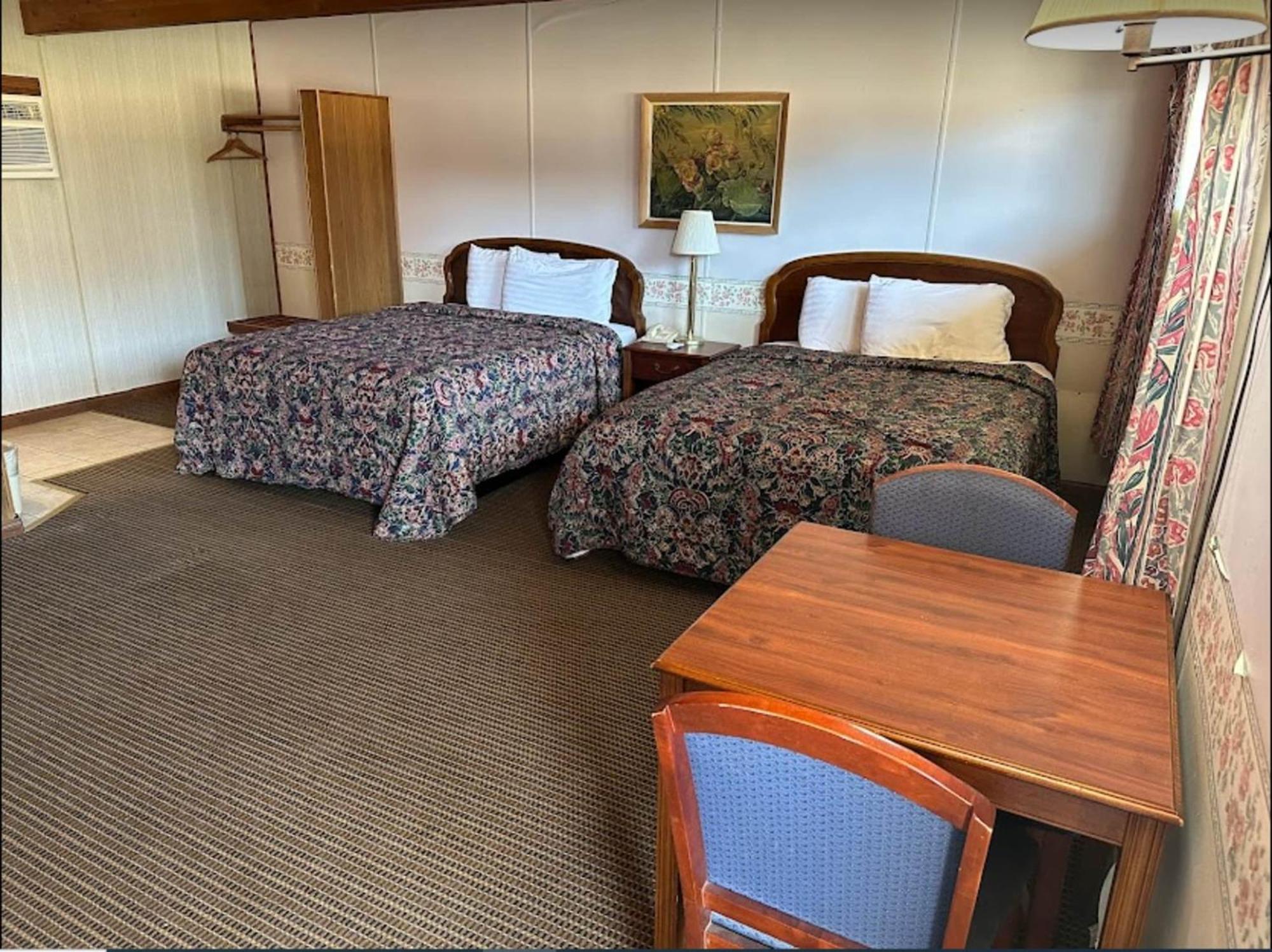 جورجيا Love Hotels Western Holiday By Oyo At Harlan Lake Ne المظهر الخارجي الصورة
