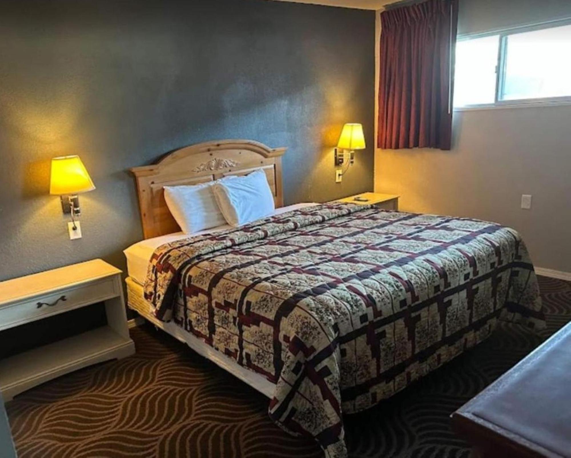 جورجيا Love Hotels Western Holiday By Oyo At Harlan Lake Ne المظهر الخارجي الصورة